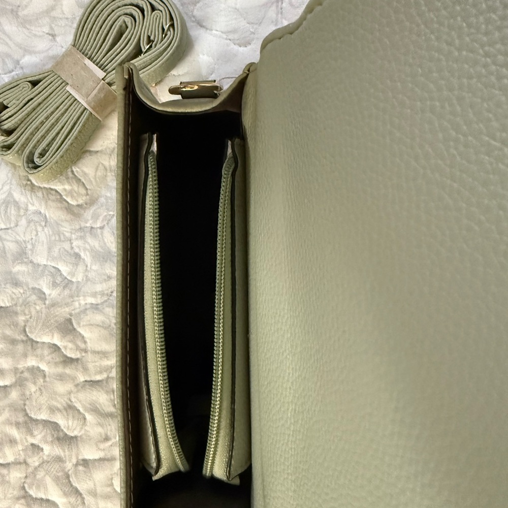 Elegant Light Green Mini Handbag - Picture 7 of 7